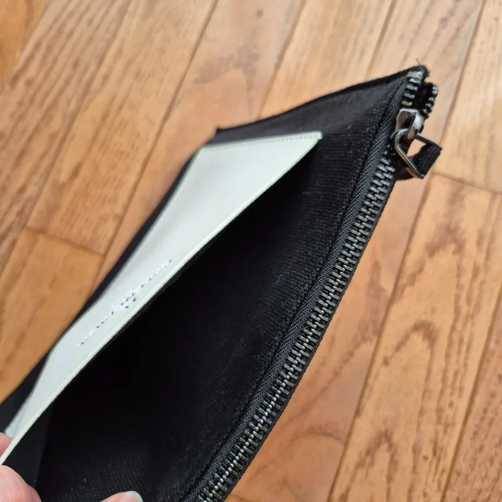 BALENCIAGA PARIS Multiuse Pouch Travel Zip Bag Clutch Black & White - Picture 4 of 9